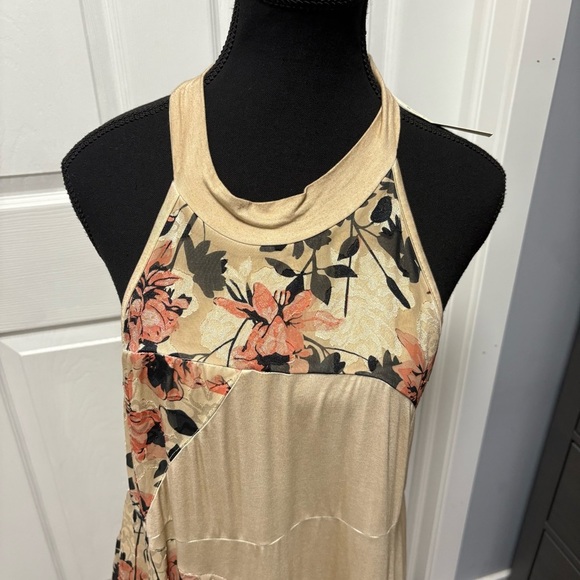 Three Bird Nest Dress - Picture 5 of 10